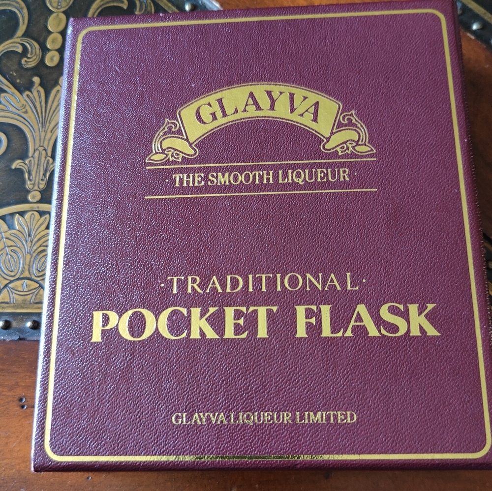 Vintage Edinburgh Military Tattoo Special Edition Glayva Pocket Flask